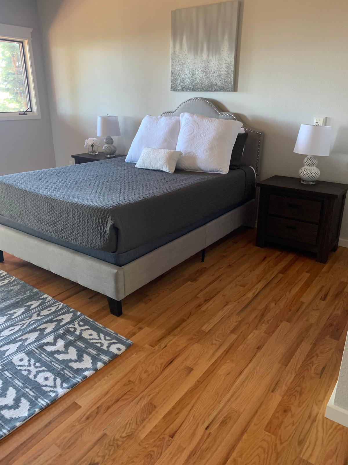 Intensive deep cleaning of living room spaces